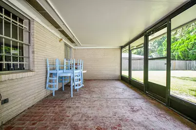 7719 Clarewood Drive, Houston, TX 77036 - Photo 18