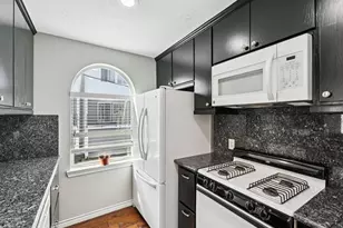 1405 Bailey St, Houston, TX 77019 - Photo 16