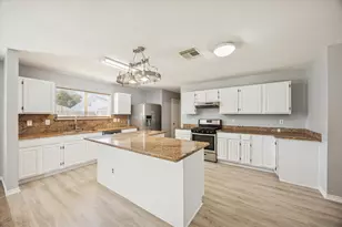 7627 Greenwood Point Dr, Cypress, TX 77433 - Photo 4