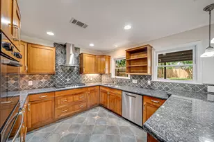 4127 Hill Oak Dr, Houston, TX 77092 - Photo 34