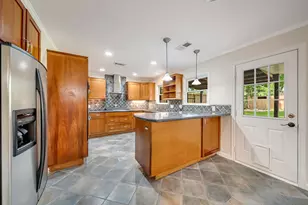 4127 Hill Oak Dr, Houston, TX 77092 - Photo 32