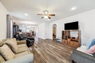 13127 Clifton Hill Ln, Houston, TX 77044 - Photo 6