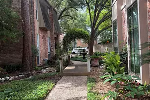 15040 Kimberley Ct, Houston, TX 77079 - Photo 2