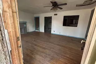 1812 Elizabeth Ave, Wichita Falls, TX 76301 - Photo 2