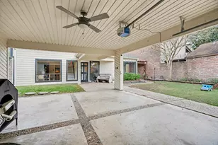 1922 Pepper Hill Way, Houston, TX 77058 - Photo 4