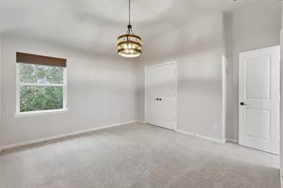 147 W Valera Ridge Place, The Woodlands, TX 77389 - Photo 32