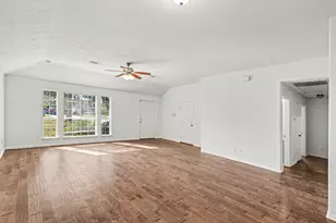 14021 Buckskin Dr, Willis, TX 77378 - Photo 2