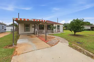 407 Meters St, Houston, TX 77020 - Photo 2