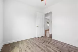 407 Meters St, Houston, TX 77020 - Photo 14