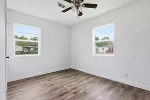 407 Meters St, Houston, TX 77020 - Photo 12