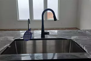 2025 Blue Mar Dr, Brookshire, TX 77423 - Photo 4