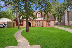 2051 Shadow Rock Dr, Kingwood, TX 77339 - Photo 2