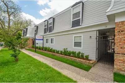 1419 Hawthorne #23, Houston, TX 77006 - Photo 2