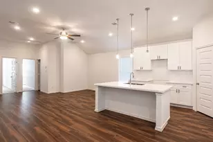 14975 Eagle Feather Dr, Houston, TX 77090 - Photo 10