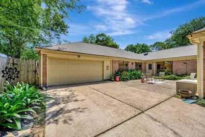 15518 Pleasant Valley Road, Houston, TX 77062 - Photo 40