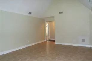 17322 Baronshire Dr, Houston, TX 77070 - Photo 2