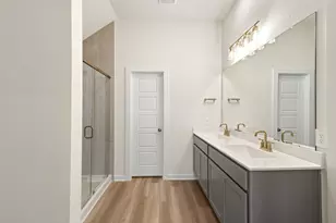 770 Falling Cave Dr, Willis, TX 77378 - Photo 16