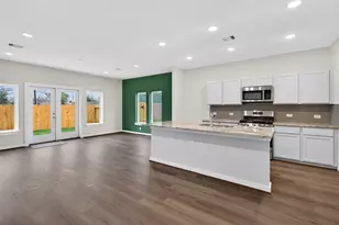 9113 Highland Northern Wy, Houston, TX 77088 - Photo 10