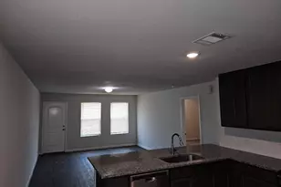 15118 Sorrento Bay Cir, Willis, TX 77318 - Photo 4