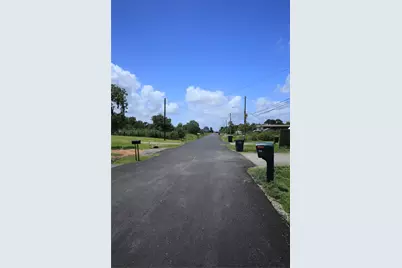 917 13th Street, Dickinson, TX 77539 - Photo 6