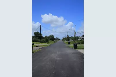 917 13th Street, Dickinson, TX 77539 - Photo 10