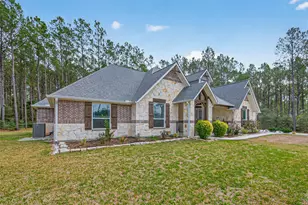 15516 Frst Grv Dr, Willis, TX 77378 - Photo 2