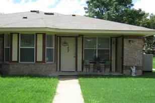 716 Gardner Dr, Palestine, TX 75803 - Photo 2