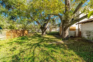 411 Ml King Jr St, Texas City, TX 77590 - Photo 6
