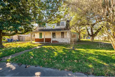 411 Ml King Jr Street, Texas City, TX 77590 - Photo 2