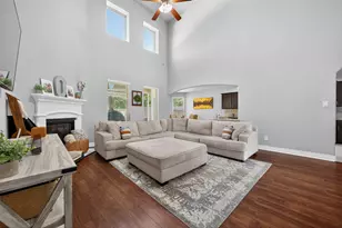 1010 Fairway Dr, La Porte, TX 77571 - Photo 10