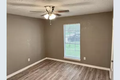 1604 Broken Arrow Street, Baytown, TX 77521 - Photo 14