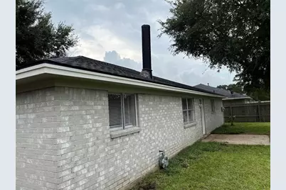 1604 Broken Arrow Street, Baytown, TX 77521 - Photo 22