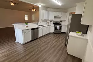 9217 Mohawk Dr, La Porte, TX 77571 - Photo 4
