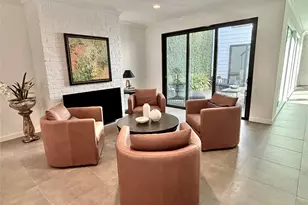 10 S Briar Hollow Ln, Houston, TX 77027 - Photo 16