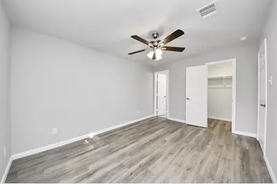 5823 Southgood Street, Houston, TX 77033 - Photo 28