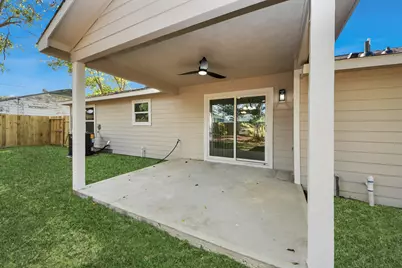 5823 Southgood Street, Houston, TX 77033 - Photo 34