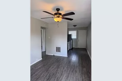 1610 Mystic Street, Houston, TX 77020 - Photo 2