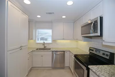 6022 Beaudry Drive, Houston, TX 77035 - Photo 8