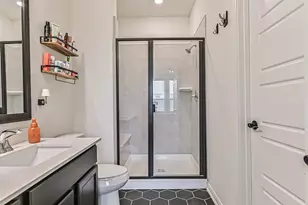 704 Allana Ln, Alvin, TX 77511 - Photo 18