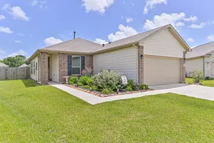 704 Allana Ln, Alvin, TX 77511 - Photo 1