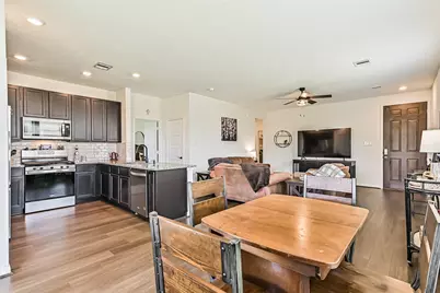 704 Allana Lane, Alvin, TX 77511 - Photo 10
