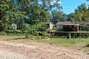 216 Hackberry Ln, Livingston, TX 77351 - Photo 8