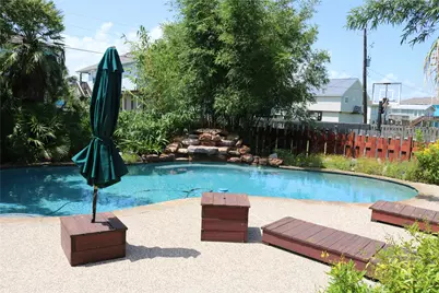 16542 John Silver Road, Jamaica Beach, TX 77554 - Photo 8