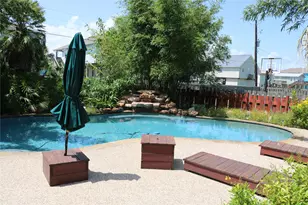 16542 John Silver Rd, Jamaica Beach, TX 77554 - Photo 8