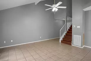 6348 Dryad Dr, Houston, TX 77035 - Photo 4