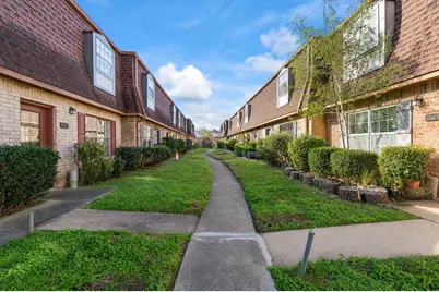 9303 Hammerly Boulevard #1002, Houston, TX 77080 - Photo 4