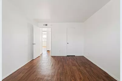 9303 Hammerly Boulevard #1002, Houston, TX 77080 - Photo 14