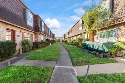 9303 Hammerly Boulevard #1002, Houston, TX 77080 - Photo 10