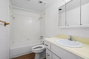 9303 Hammerly Blvd, Houston, TX 77080 - Photo 16