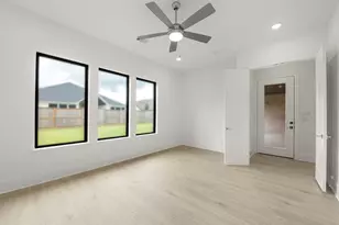 5006 Fountainhead Ln, Manvel, TX 77583 - Photo 10